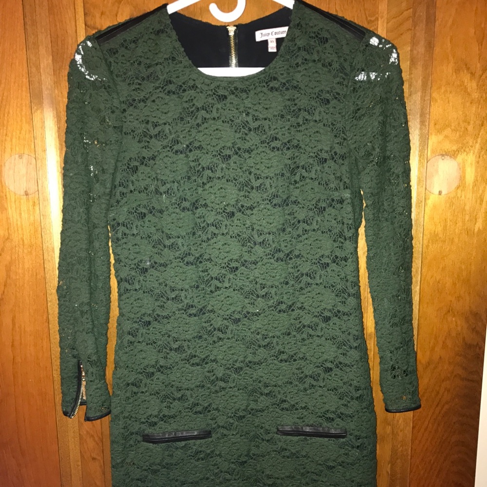 Gorgeous & flattering Juicy Couture lace dress